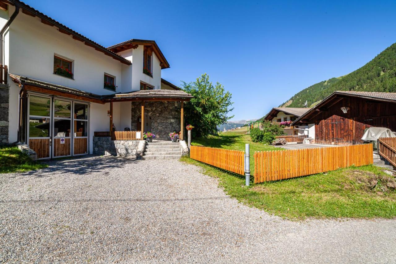 Rieglhof Apartment Geiernest Caprone Exteriör bild